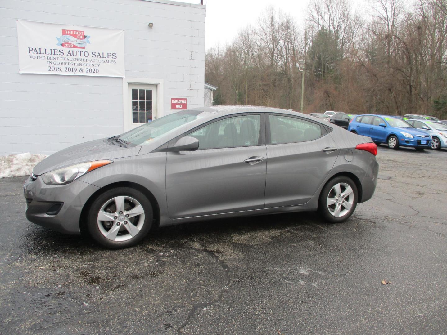 2013 GRAY Hyundai Elantra GLS A/T (5NPDH4AE3DH) with an 1.8L L4 DOHC 16V engine, AUTOMATIC transmission, located at 540a Delsea Drive, Sewell, NJ, 08080, (856) 589-6888, 39.752560, -75.111206 - Photo#1